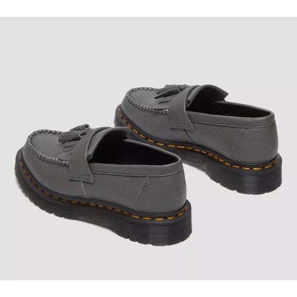 Dr. Martens Womens Sz 8 Adrian Virginia Leather Tassel Loafer Flat Gray Gunmetal - Picture 3 of 5